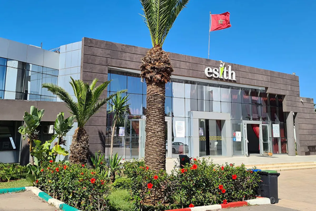 ESITH Factory .. المدرسة العليا لصناعة النسيج والألبسة تطلق حاضنتها ...