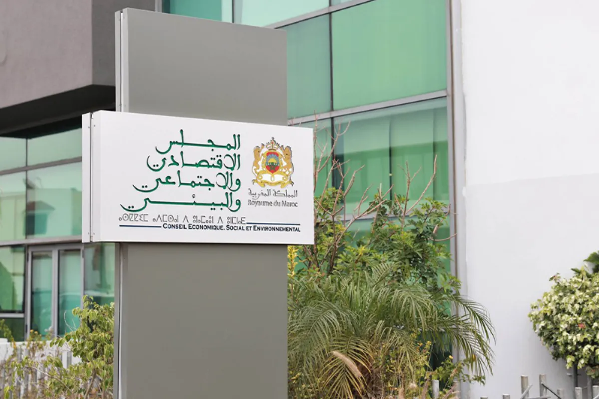 المجلس الاقتصادي والاجتماعي والبيئي يدعو إلى إطلاق مشروع وطني للنهوض بالسلوك المدني في الفضاءات العمومية