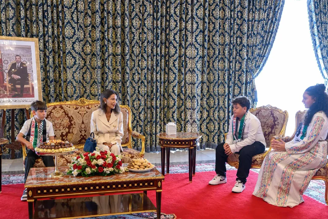 بأمر من جلالة الملك، صاحبة السمو الملكي الأميرة للا مريم تستقبل الأطفال المقدسيين المشاركين في الدورة الـ 17 للمخيم الصيفي لوكالة بيت مال القدس الشريف