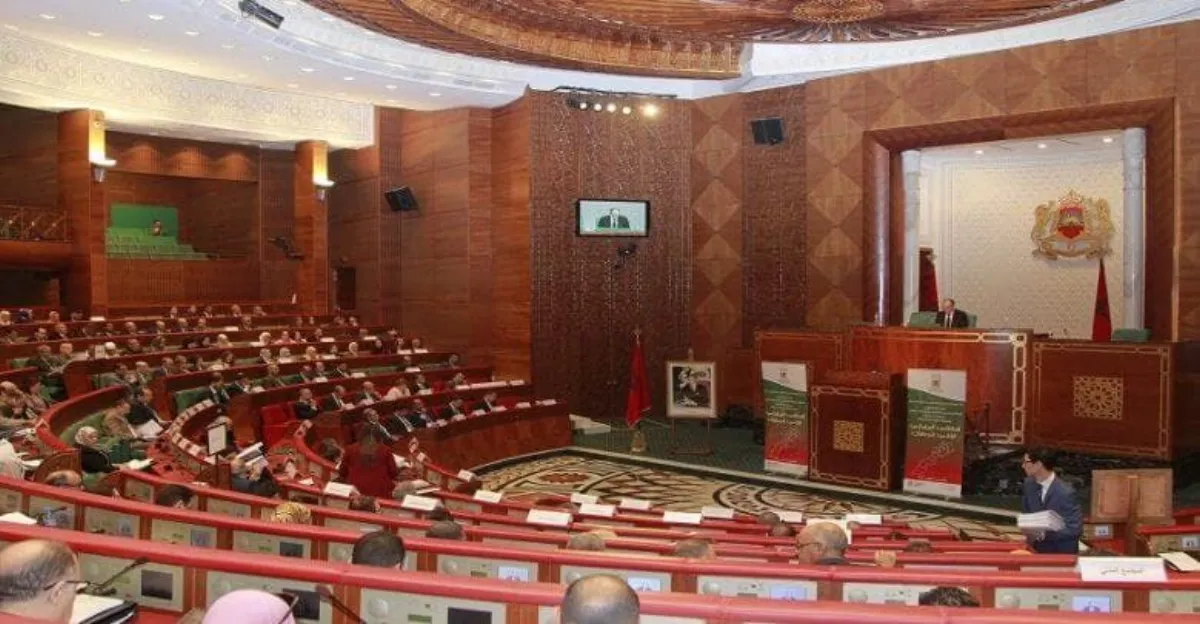 مجلس المستشارين.. المعارضة تبرز تحديات الحكامة وتتبع تنفيذ توصيات المجلس الأعلى للحسابات