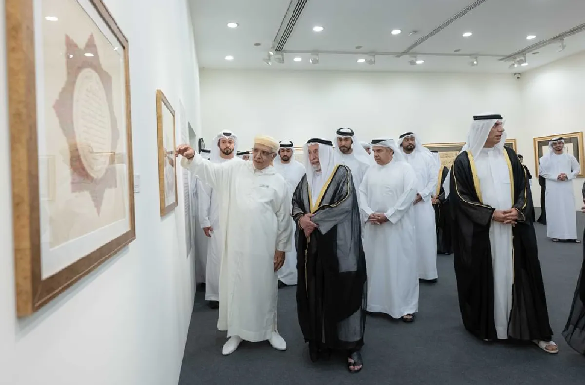 الشارقة.. الدورة الـ 12 من "ملتقى الشارقة للخط" تحتفي بالخطاط المغربي بلعيد حميدي