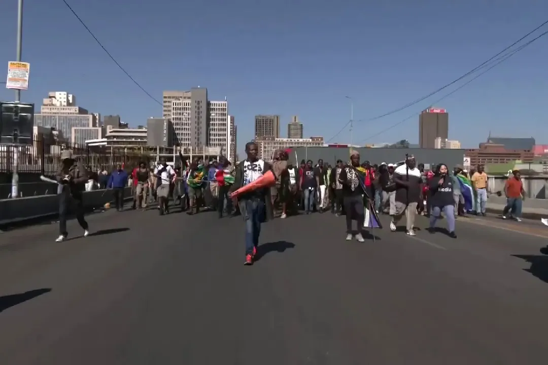 جنوب إفريقيا .. أكثر من 40 ألف طالب استفادوا من تمويل غير مستحق بكلفة تناهز 300 مليون دولار