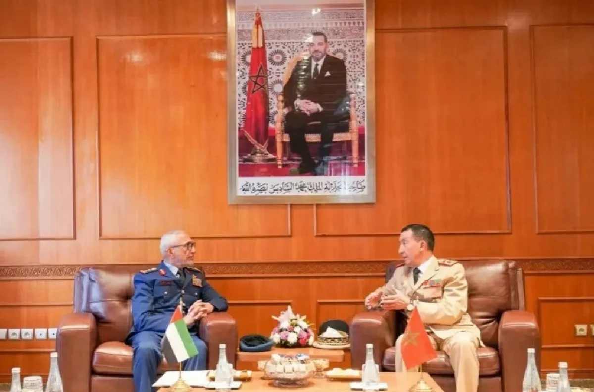 المفتش العام للقوات المسلحة الملكية يستقبل رئيس أركان القوات المسلحة بدولة الإمارات العربية المتحدة