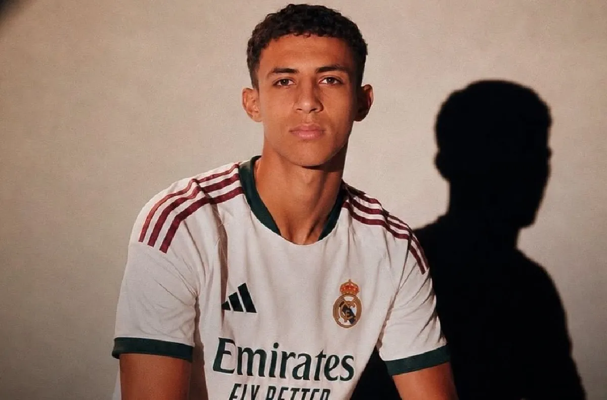 ريان زينبي يمدد عقده مع غرناطة إلى غاية 2029 وينضم معارا إلى ريال مدريد كاستيا