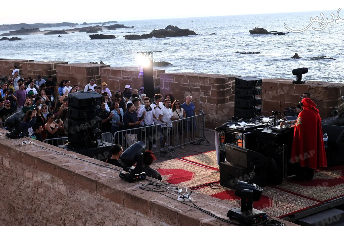 مهرجان "موغا": حفل مفتوح للموسيقى الإلكترونية يلهب حماس جمهور الصويرة