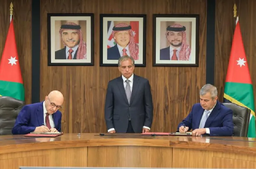التوقيع على أول اتفاقية استثمار لإنتاج الأمونيا الخضراء في الأردن بتكلفة نحو مليار دولار