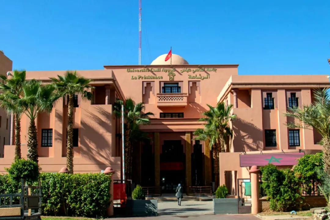 جامعة القاضي عياض بمراكش تحتفي بطلبتها المتميزين برسم الموسم الجامعي 2026/2025