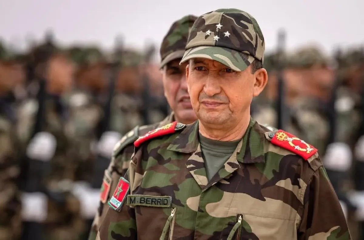 المفتش العام للقوات المسلحة الملكية يتباحث مع قائد أركان القوات المسلحة في ليبيريا