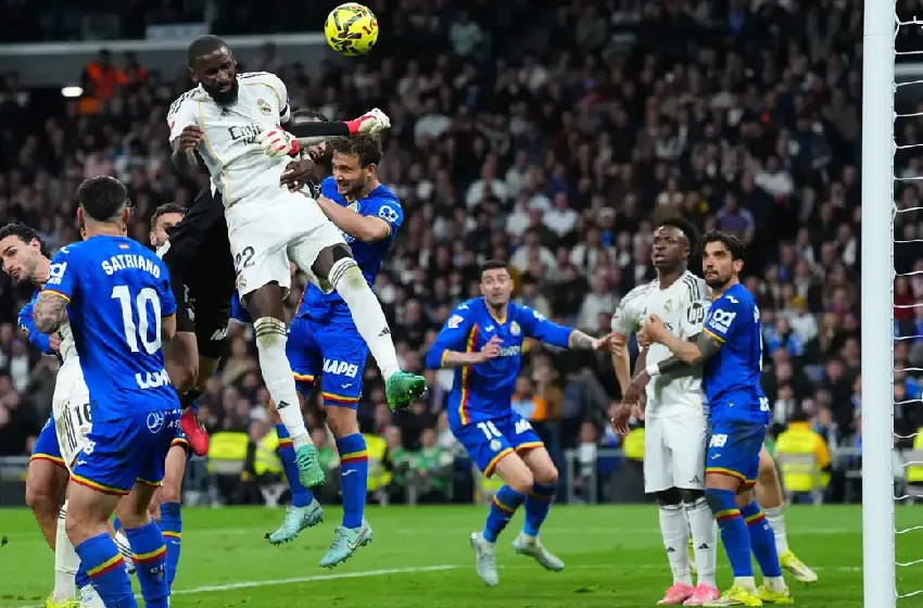 كرة القدم.. ريال مدريد ينهزم على أرضه أمام خيتافي (0-1)