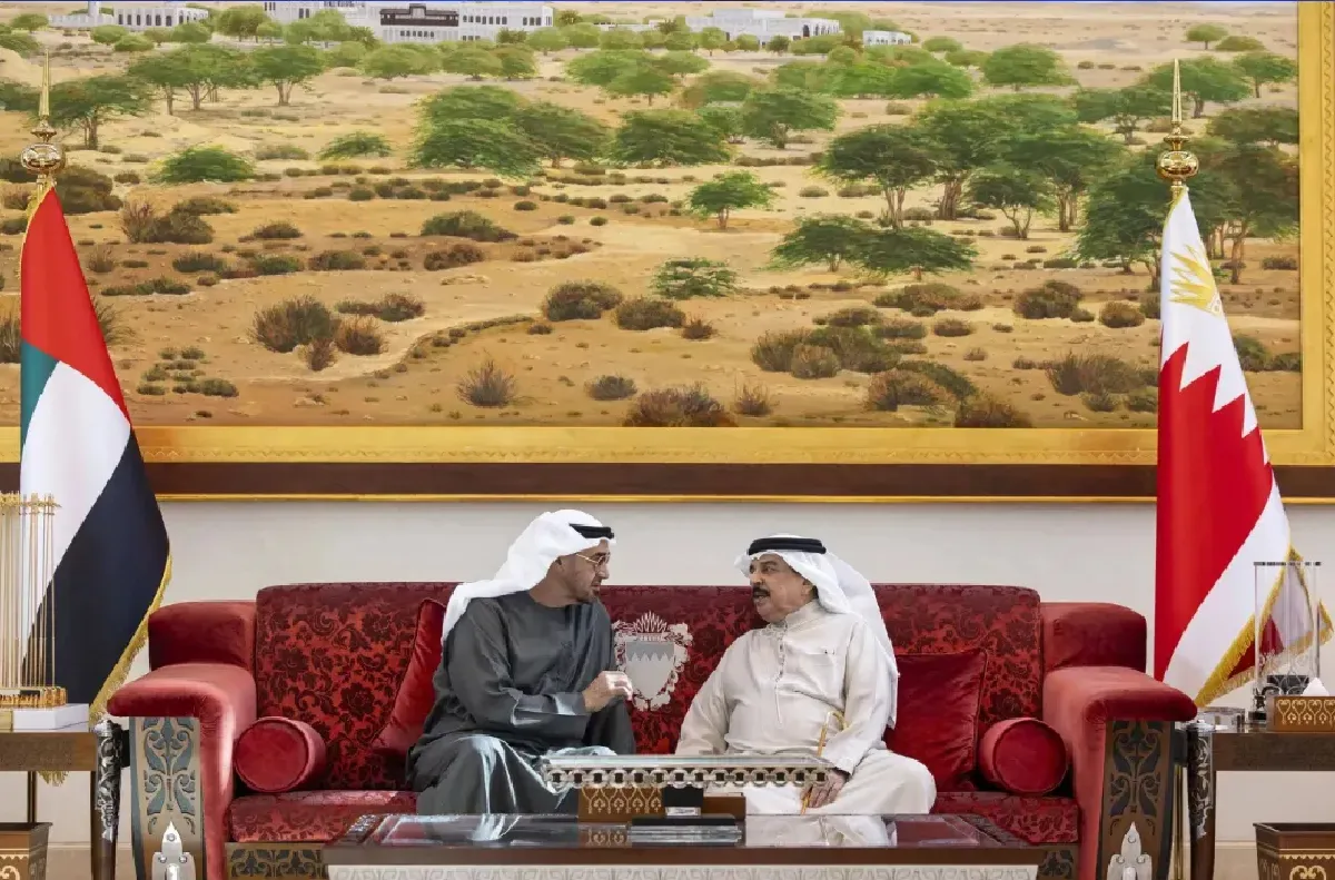 الرئيس الإماراتي والعاهل البحريني يبحثان التعاون المشترك والتطورات في المنطقة