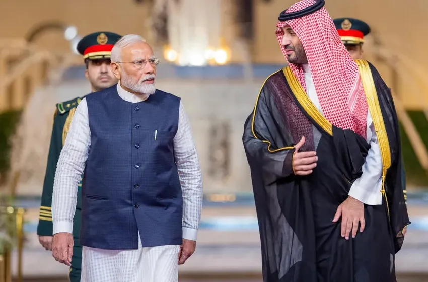 ولي العهد السعودي ورئيس الوزراء الهندي يبحثان مستجدات الأوضاع الإقليمية