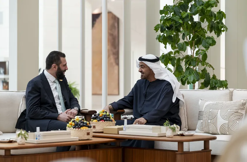 الرئيس الإماراتي ونظيره السوري يؤكدان ضرورة تغليب الحوار والدبلوماسية في معالجة قضايا المنطقة