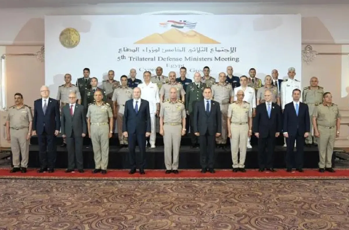 مصر وقبرص واليونان تؤكد دعمها للأمن والاستقرار في المنطقة وتسوية الأزمات سياسيا