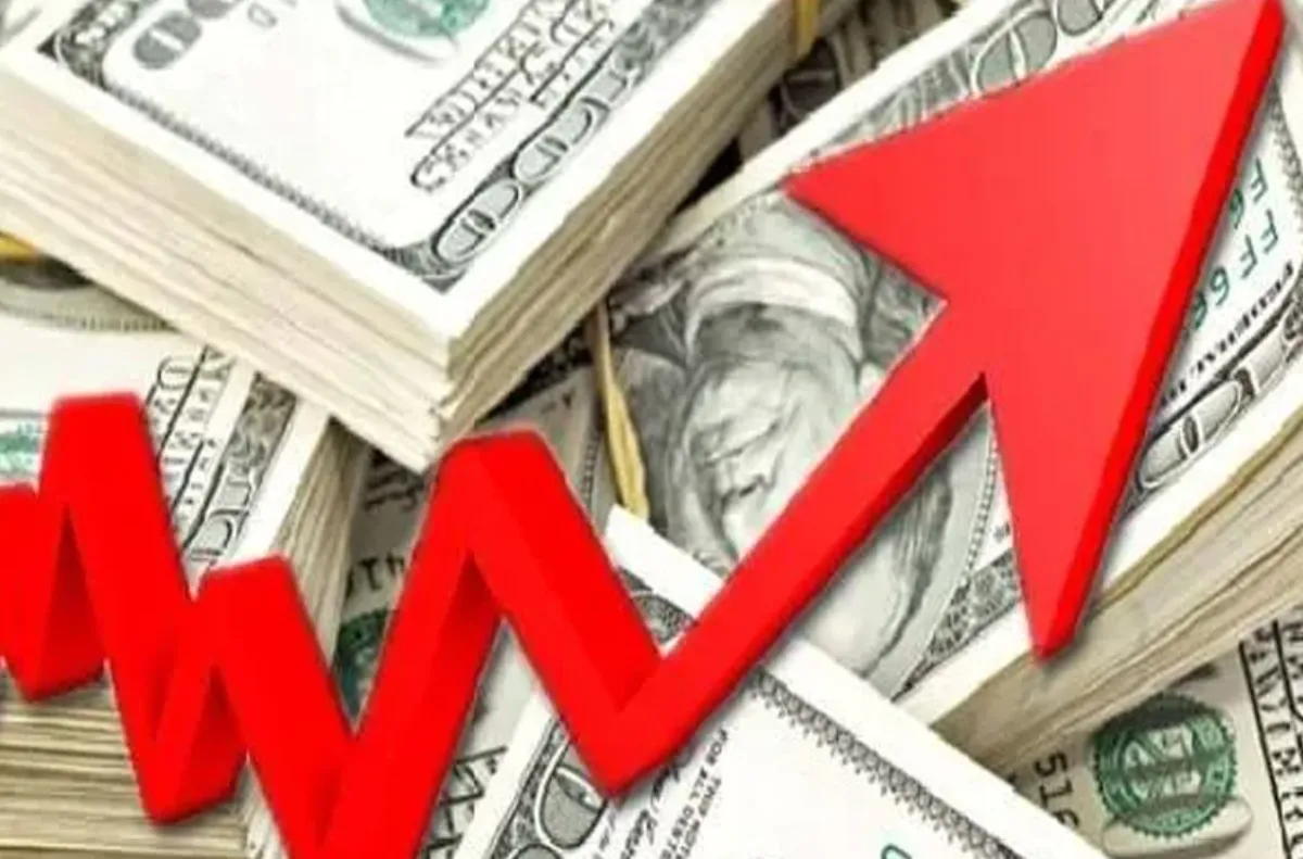 ارتفاع الدولار وسط توقعات برفع سعر الفائدة الأمريكية
