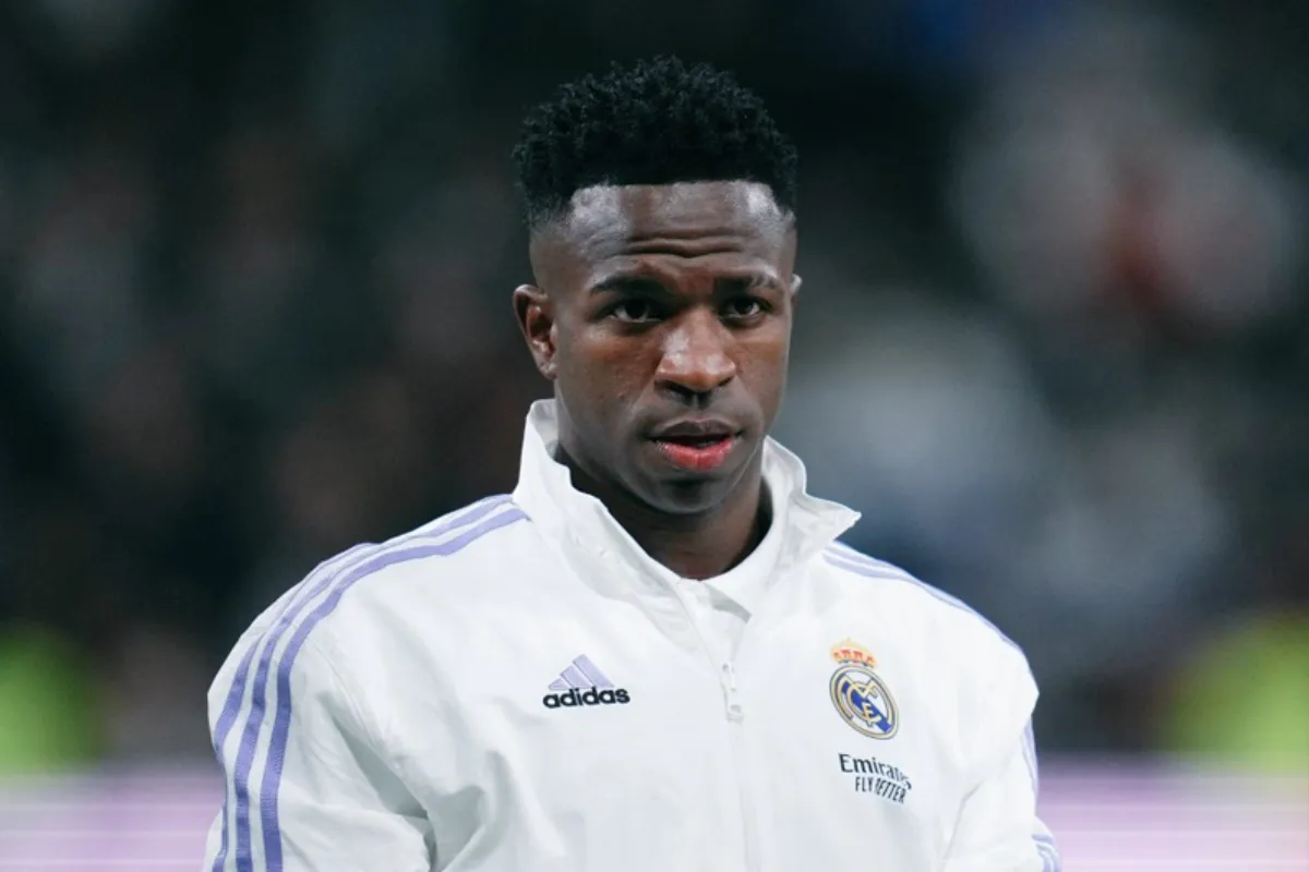 فينيسيوس جونيور يمدد عقده مع ريال مدريد حتى 2032