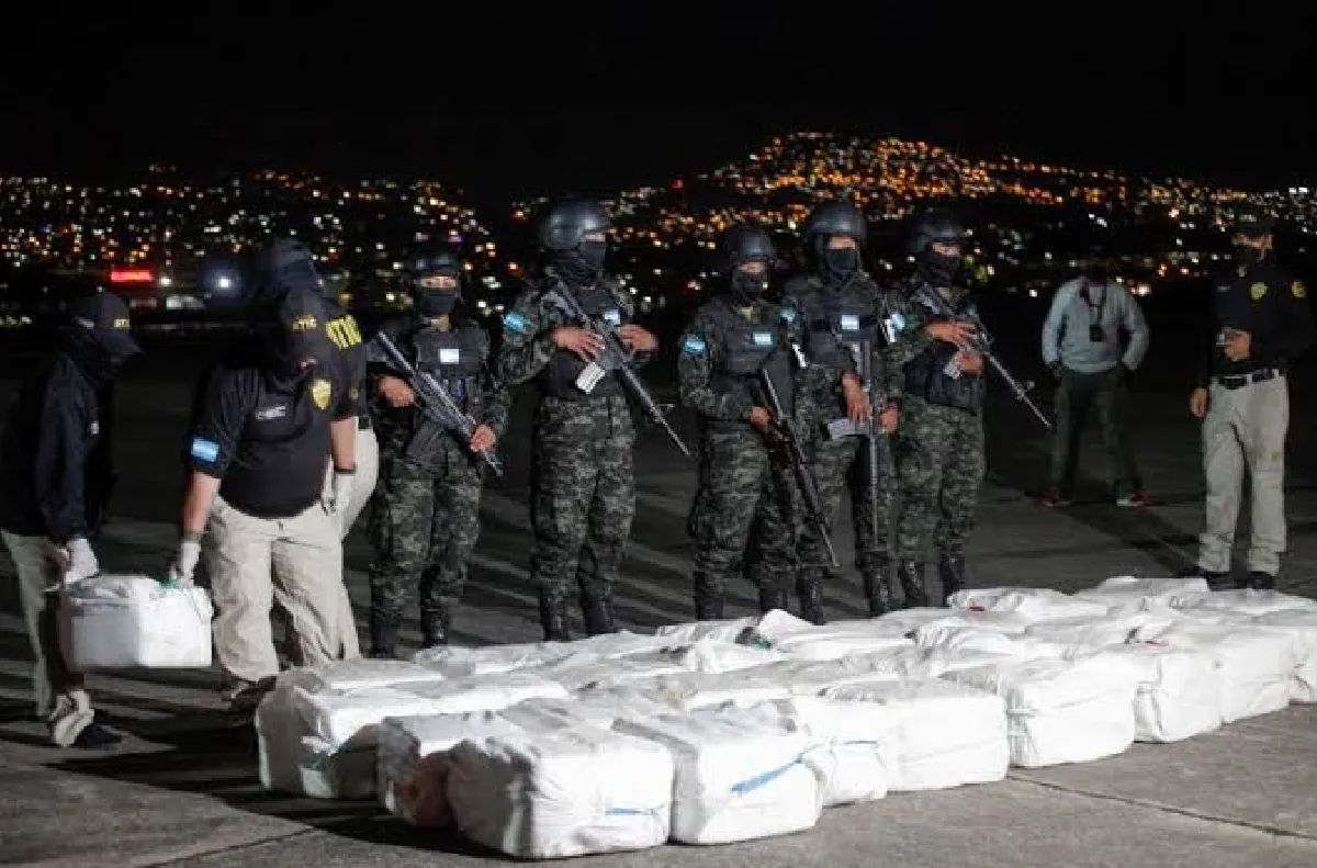 أوروبا.. عملية أمنية دولية تسفر عن حجز أزيد من 156 طنا من المخدرات وتوقيف 490 شخصا