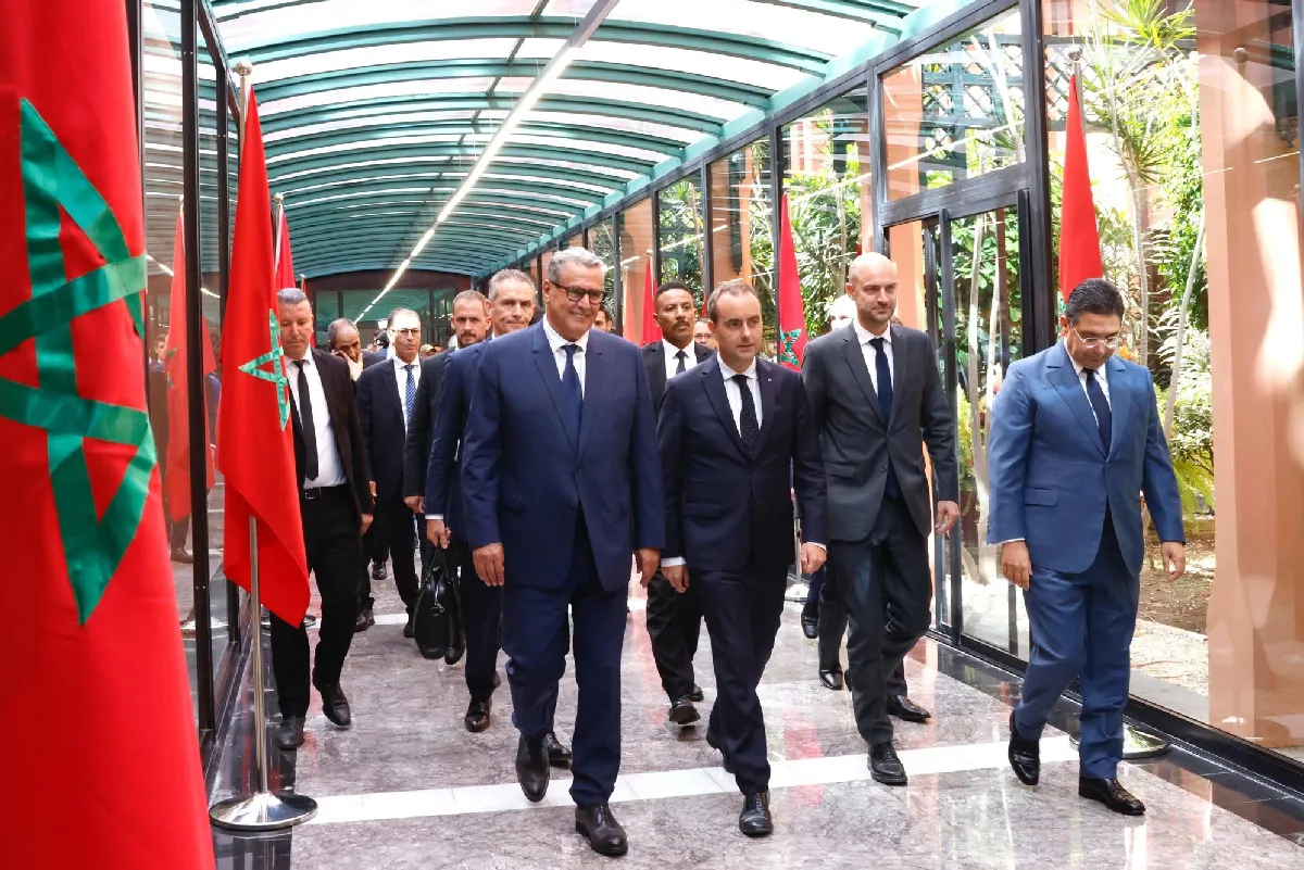جلالة الملك يقيم مأدبة غداء على شرف الوزير الأول الفرنسي والوفد المرافق له ترأسها السيد أخنوش