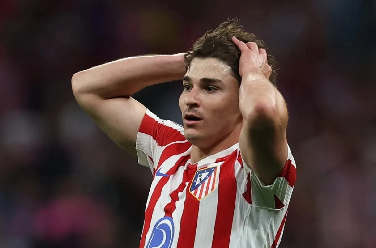 أتلتيكو مدريد يرفض التفاوض مع برشلونة بشأن انتقال خوليان ألفاريس