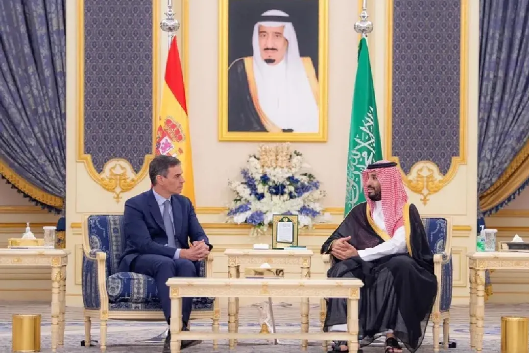 ولي العهد السعودي ورئيس وزراء إسبانيا يبحثان المواضيع ذات الاهتمام المشترك