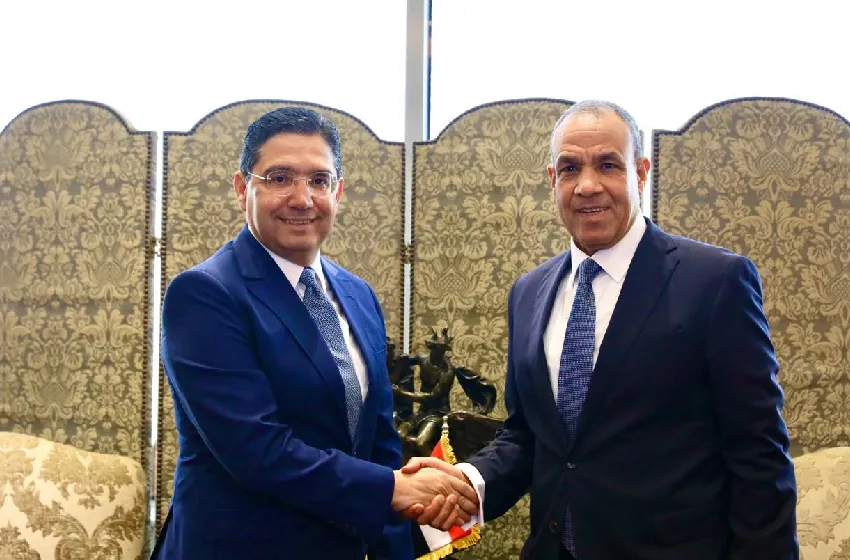 القاهرة .. السيد ناصر بوريطة يجري مباحثات مع وزير الخارجية المصري