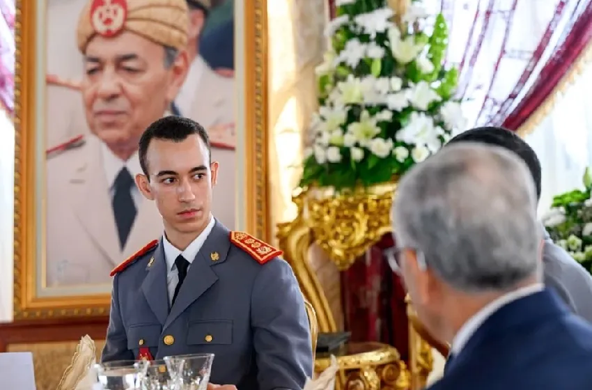 الشعب المغربي يحتفل غدا الجمعة بالذكرى الثالثة والعشرين لميلاد صاحب السمو الملكي ولي العهد الأمير مولاي الحسن