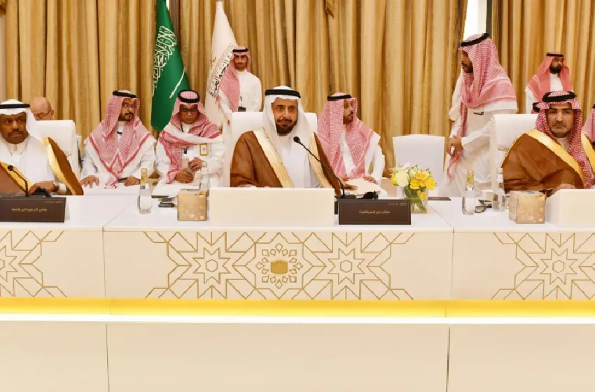 وزير الحج والعمرة السعودي يلتقي مسؤولي ورؤساء مكاتب شؤون الحجاج من الدول الإسلامية