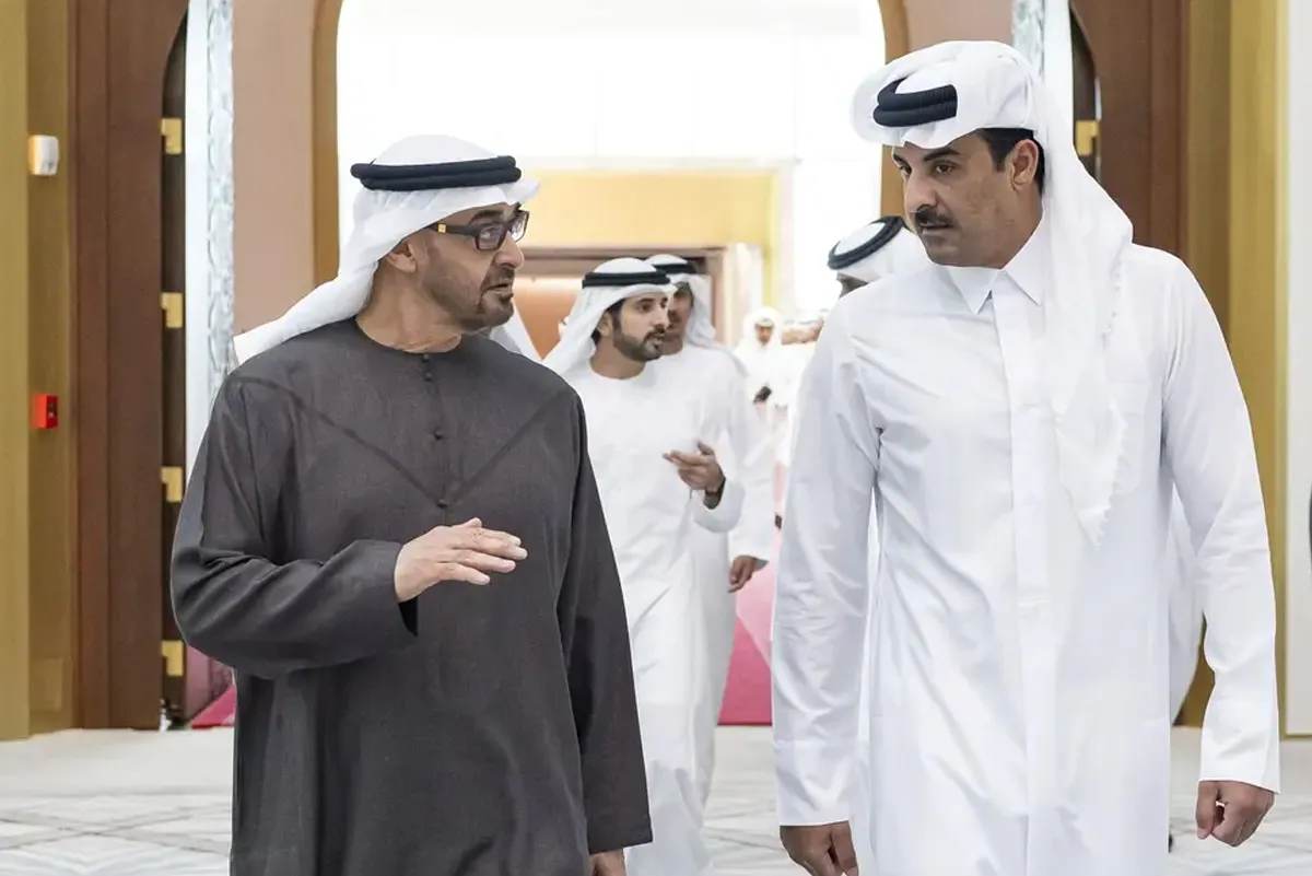 أمير قطر والرئيس الإماراتي يبحثان تطورات الأوضاع في المنطقة