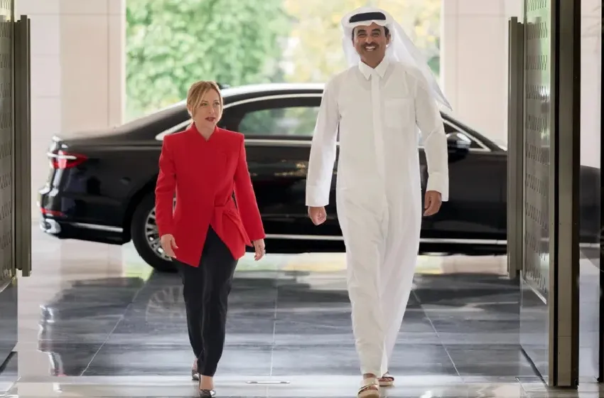 أمير قطر ورئيسة الوزراء الإيطالية يبحثان بالدوحة مستجدات الأوضاع الإقليمية والدولية