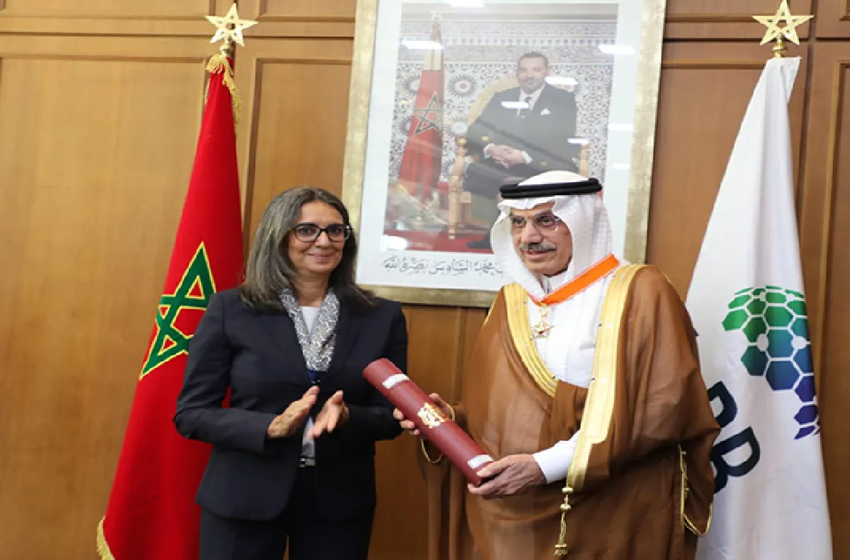 توشيح رئيس مجموعة البنك الإسلامي للتنمية بالوسام العلوي من درجة قائد