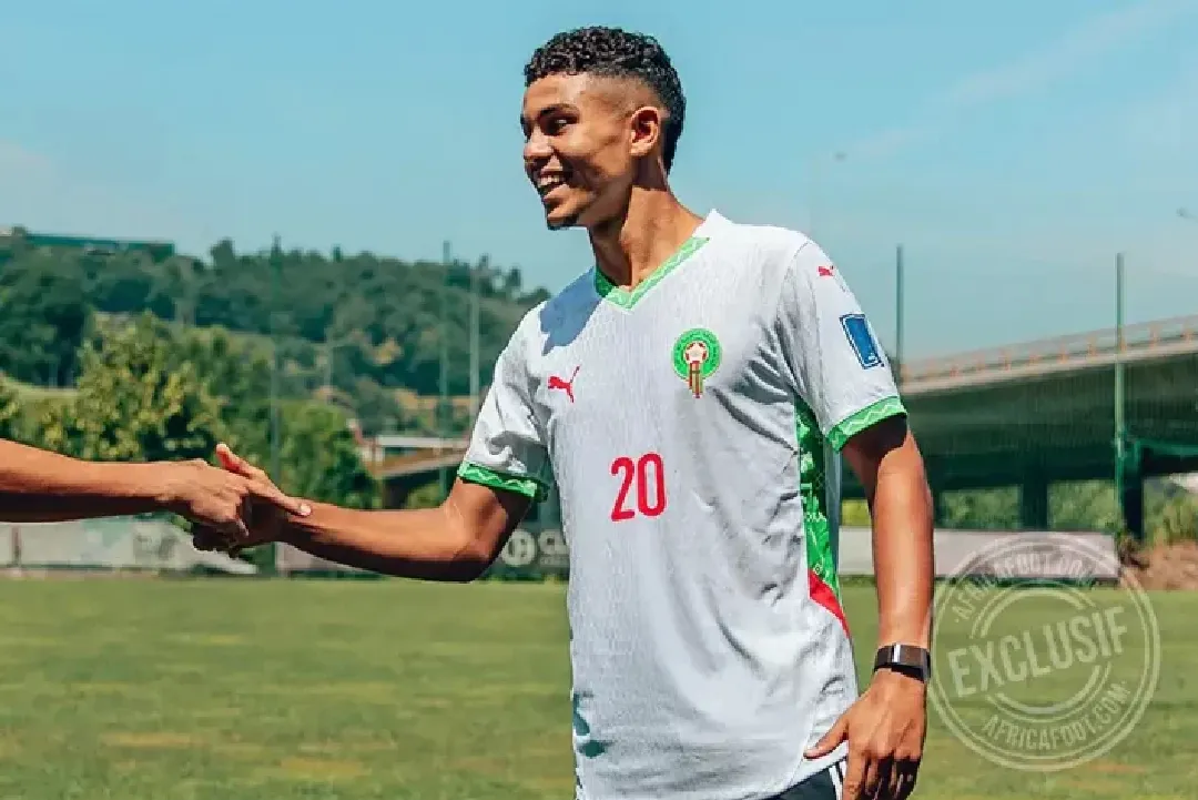 البرتغال.. المدافع المغربي محمد كبداني ينضم إلى فيتوريا غيماريش على سبيل الإعارة