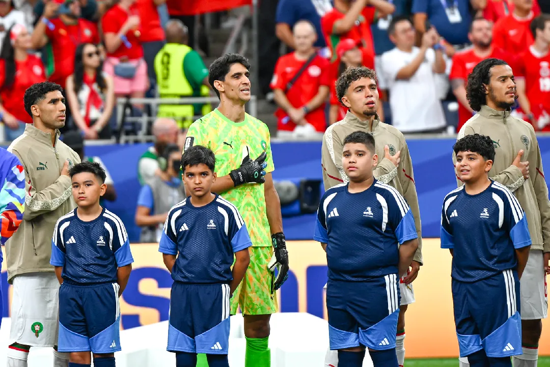 لاعبو المنتخب المغربي لكرة القدم يعربون عن سعادتهم واعتزازهم بالمشاركة في احتفالات عيد العرش