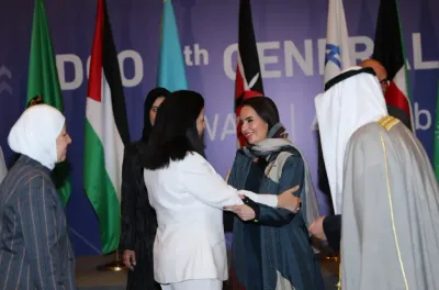 السيدة السغروشني تجري بالكويت مباحثات مع نائب وزير التنمية الرقمية والنقل في أذربيجان