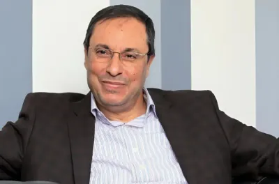 السيد اعمارة يتباحث بالرباط مع سفير أستراليا بالمغرب