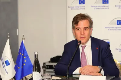 حوار مع ممثل البنك الأوروبي للاستثمار في المغرب، أدريان دو باسومبيير