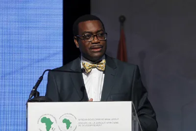 السيد أديسينا يشيد بإنجازات المغرب تحت قيادة صاحب الجلالة الملك محمد السادس