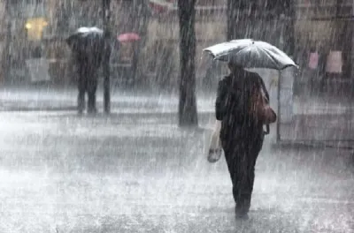 تساقطات مطرية قوية ورياح عاصفية يومي الاثنين والثلاثاء بعدد من مناطق المملكة (نشرة إنذارية)