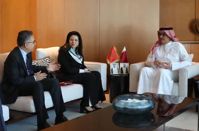 السيدة السغروشني تجري بالدوحة مباحثات مع وزير الاتصالات وتكنولوجيا المعلومات بدولة قطر