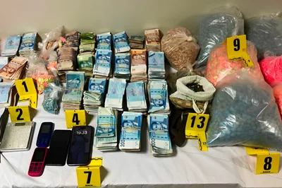 طنجة.. إجهاض عملية ترويج شحنة كبيرة من المؤثرات العقلية وحجز 131 ألف و864 قرص إكستازي مخدر (بلاغ)
