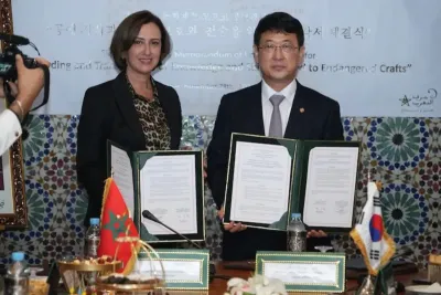 توقيع مذكرة تفاهم بين وزارة الصناعة التقليدية وإدارة التراث الثقافي بجمهورية كوريا