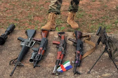 إفريقيا الوسطى .. نزع سلاح أكثر من 120 عنصرا ينتمون لجماعتين مسلحتين