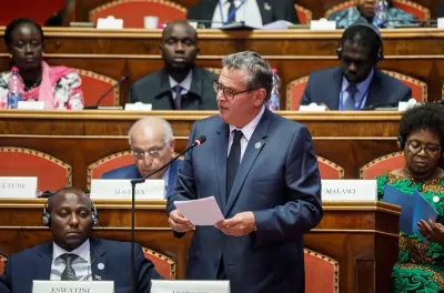 السيد أخنوش: بفضل رؤية جلالة الملك، المغرب تمكن من أن يصبح رائدا قاريا في مجال الطاقات المتجددة