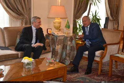 الأمم المتحدة والجامعة العربية يتباحثان قضايا اللاجئين بالمنطقة العربية