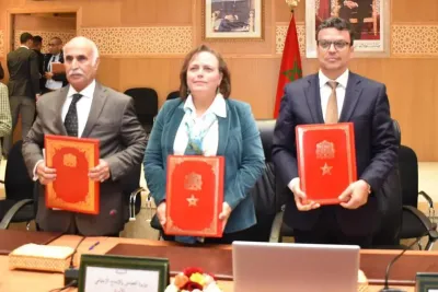 إقليم الرحامنة: توقيع اتفاقية إطار للشراكة والتعاون لتعبئة القطاع الخاص من أجل جيل جديد من مؤسسات الرعاية الاجتماعية