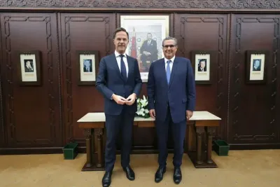 السيد أخنوش والوزير الأول الهولندي يؤكدان على ضرورة تفعيل محاور جديدة للتعاون الاقتصادي