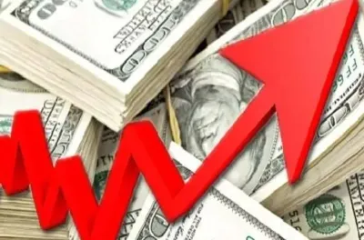 الدولار يرتفع إلى أعلى مستوى خلال أربعة أشهر