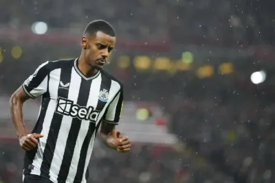 تصفيات مونديال 2026.. استدعاء أيزاك الى منتخب السويد رغم أزمته المستمرة مع نيوكاسل