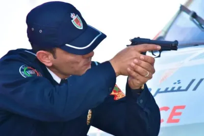 تمارة: موظف أمن يضطر لاستعمال سلاحه الوظيفي لتوقيف شخص عرض سلامة عناصر الشرطة لاعتداء خطير