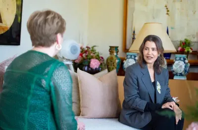 الأميرة للا مريم تحل بلندن لتمثيل جلالة الملك في حفل تتويج الملك تشارلز الثالث