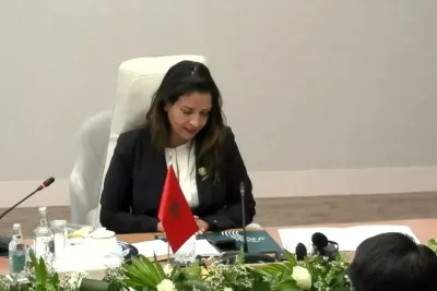 السيدة ليلى بنعلي توقع مذكرة تفاهم في مجال الطاقة المتجددة مع وزير الطاقة السعودي