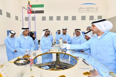 الإمارات تبدأ تصنيع الأقمار الصناعية في 2025